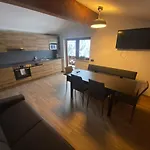 Marina Guest house Tux