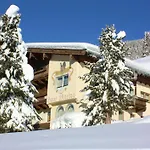 Marina Guest house 4*