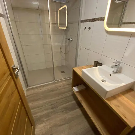 Marina Guest house 2*