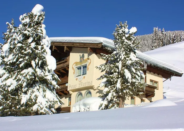 Marina ゲストハウス 4*