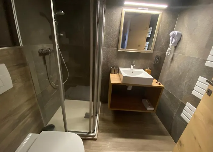 ゲストハウス Marina トゥクス