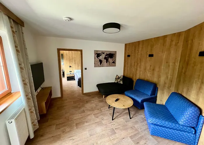 Marina 4* トゥクス