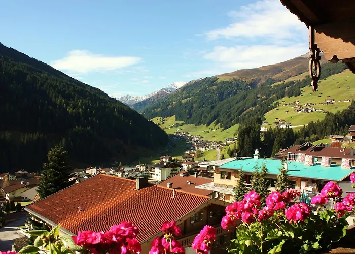 Marina 4* トゥクス